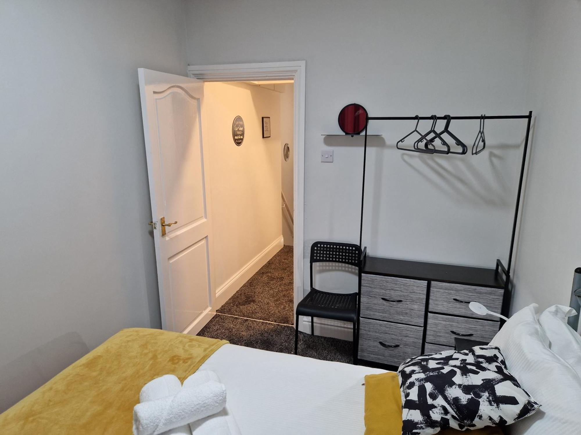 Birtley'S Diamond 3 Bed Apt, Sleeps 6 Guests 버틀리 외부 사진